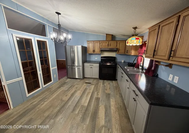 Homes for sale in Lehighton, PA | 29 Cherokee Ln, Lehighton, PA 18235 | MLS# PM-140547