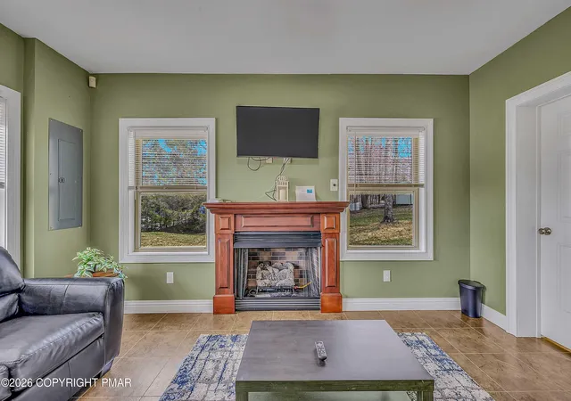 Photo 3 of Sale Pending at 958 Arrowhead Dr, Pocono Lake, PA 18347 | MLS# PM-140252 | Listing updated on 2026-08-26