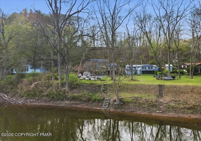 Photo 3 of Single family home for sale at 170 Eilenberger Landing Ln, East Stroudsburg, PA 18301 | MLS# PM-140550 | Listing updated on 2026-07-29