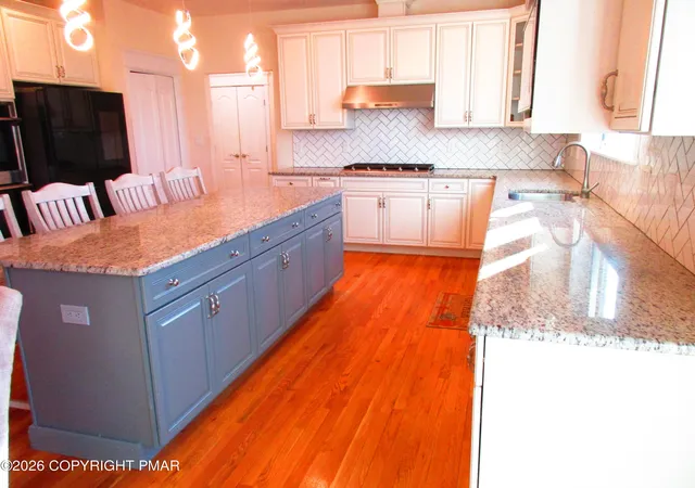 Photo 5 of Single family home for sale at 710 Kennedy Ct, East Stroudsburg, PA 18301 | MLS# PM-140377 | Listing updated on 2026-05-16