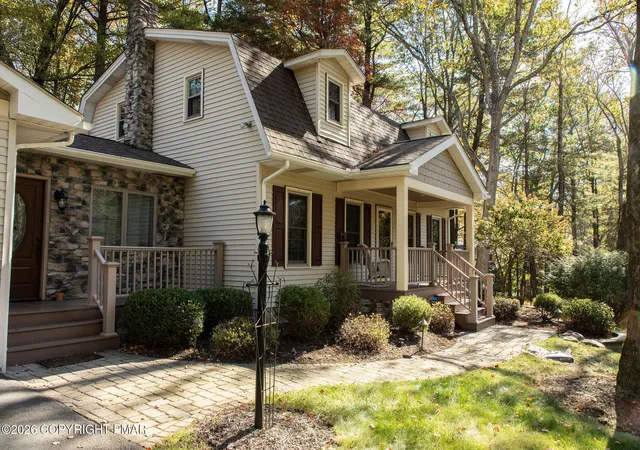 Homes for sale in Saylorsburg, PA | 2656 Rising Hill Dr, Saylorsburg, PA 18353 | MLS# PM-140309