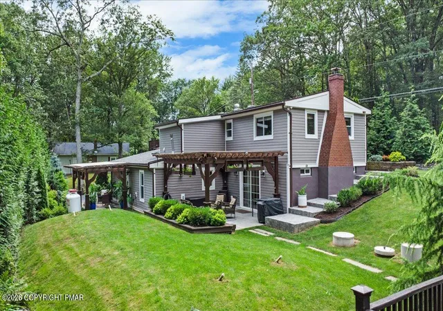 Homes for sale in Bartonsville, PA | 262 Marilou Ln, Bartonsville, PA 18321 | MLS# PM-140234