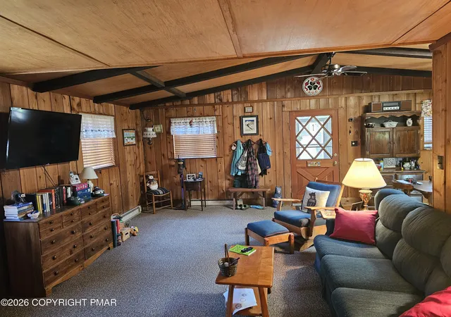 Homes for sale in Pocono Lake, PA | 127 Ridge Rd, Pocono Lake, PA 18347 | MLS# PM-140251