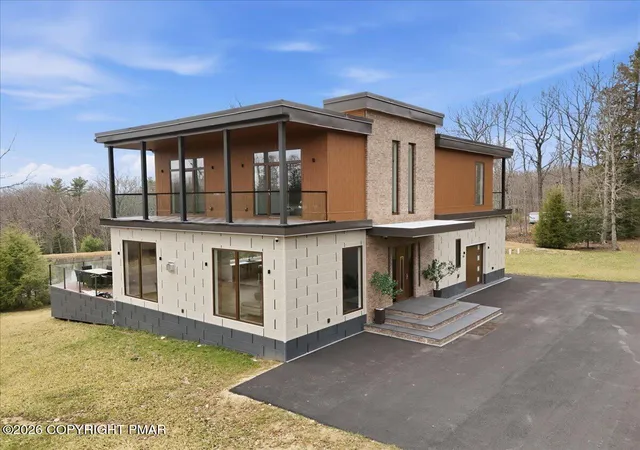 3rd image of 130 Laurelbrook Dr, Bear Creek Township, PA 18702 | MLS# PM-140267