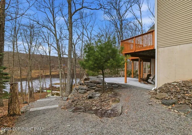 Photo 3 of Single family home for sale at 290 W Lakeview Rd, Lackawaxen, PA 18435 | MLS# PM-140371 | Listing updated on 2026-07-21