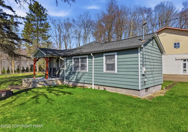 Photo 2 of House for sale at 304 Drinker Turnpike, Covington Township, PA 18424 | MLS# PM-140321 | Listing updated on 2026-09-01