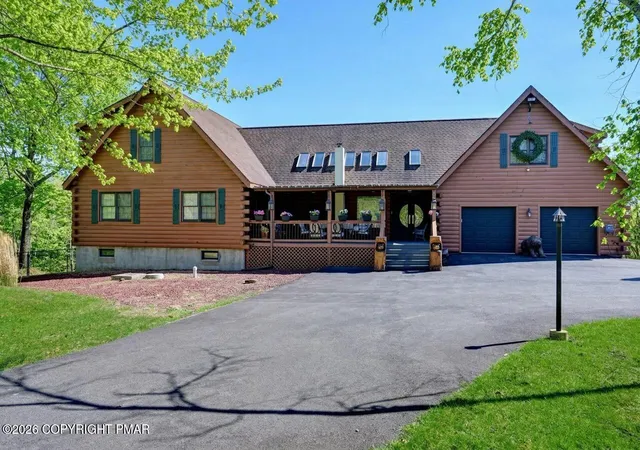 3rd image of 577 Patten Cir, Albrightsville, PA 18210 | MLS# PM-140922