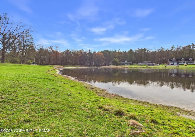 Homes for sale in Bartonsville, PA | 276 Marilou Ln, Bartonsville, PA 18321 | MLS# PM-140396