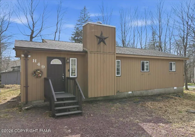 1st image of 8531 Hillcrest Dr, Tobyhanna, PA 18466 | MLS# PM-140554