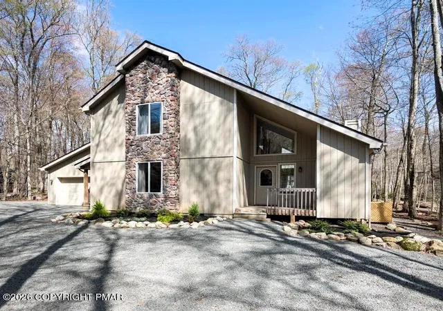 Photo 2 of Single Family Residence at 366 Appleseed Rd, Pocono Pines, PA 18350 | MLS# PM-140666 | | Sold on 2026-05-21