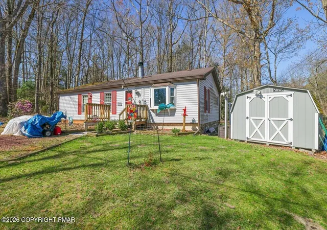 Photo 3 of Single family home for sale at 2 Hillary Dr, White Haven, PA 18661 | MLS# PM-140527 | Listing updated on 2026-04-21