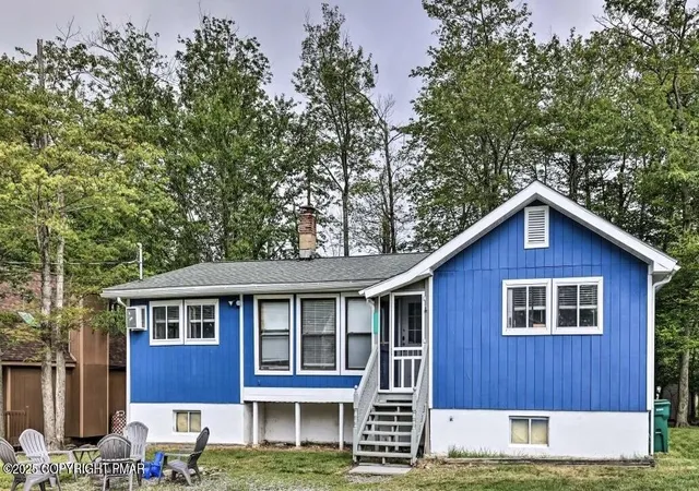 Photo 1 of Single family home for sale at 542 Country Pl Dr, Tobyhanna, PA 18466 | MLS# PM-140623 | Listing updated on 2026-07-23