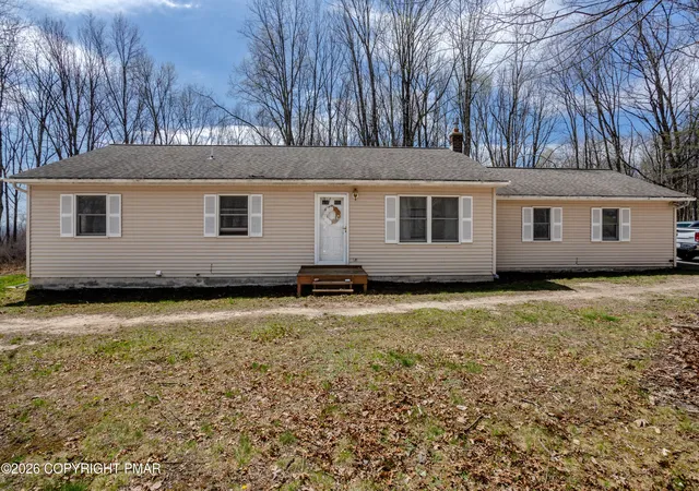 Photo 2 of Single family home for sale at 152 Mount Jefferson Dr, Effort, PA 18330 | MLS# PM-140606 | Listing updated on 2026-05-04