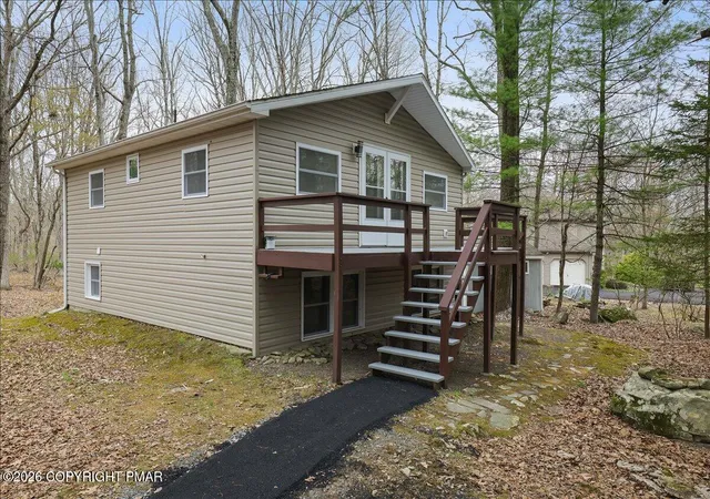 Photo 5 of Single family home for sale at 195 Conashaugh Trl, Milford, PA 18337 | MLS# PM-140869 | Listing updated on 2026-08-31