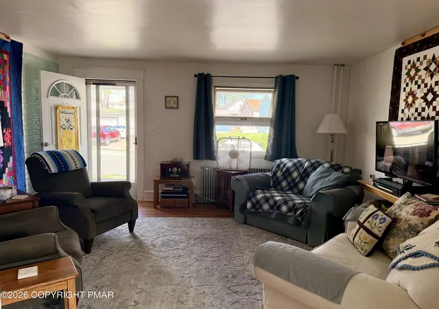 4th image of 14 Fairview St, Wyoming, PA 18644 | MLS# PM-140591