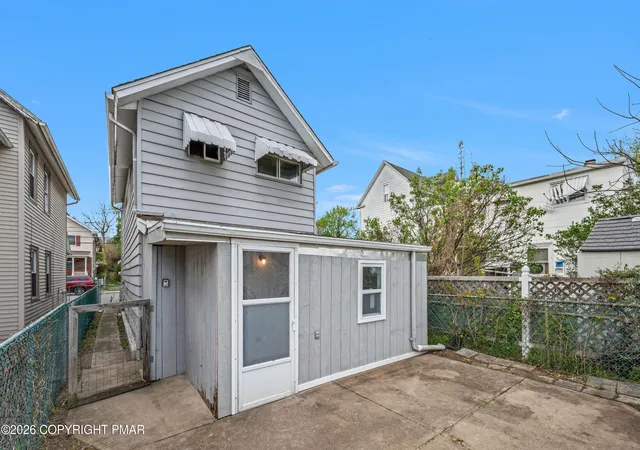 32nd image of 18 Green St, Ashley, PA 18706 | MLS# PM-142093