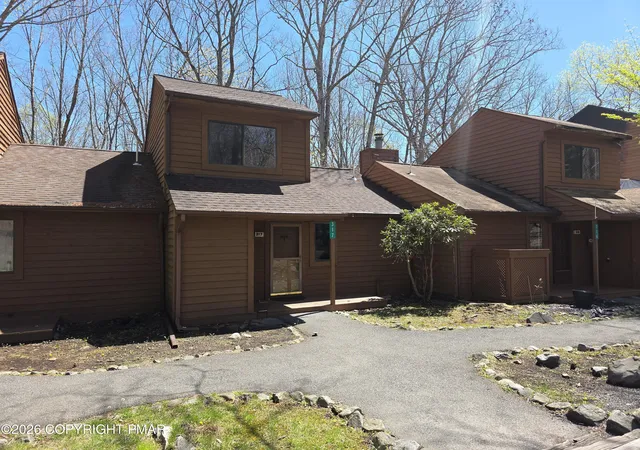 Homes for sale in Bushkill, PA | 317 Keswick Ave, Bushkill, PA 18324 | MLS# PM-140740