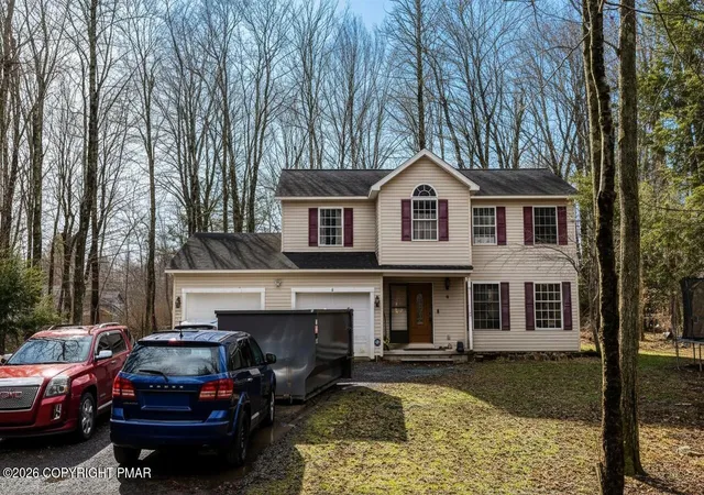 Homes for sale in Pocono Lake, PA | 207 George Dr, Pocono Lake, PA 18347 | MLS# PM-140798