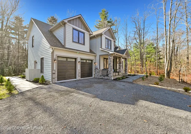 Photo 5 of Single family home for sale at 212 Gross Dr, Pocono Pines, PA 18350 | MLS# PM-140929 | Listing updated on 2026-08-03