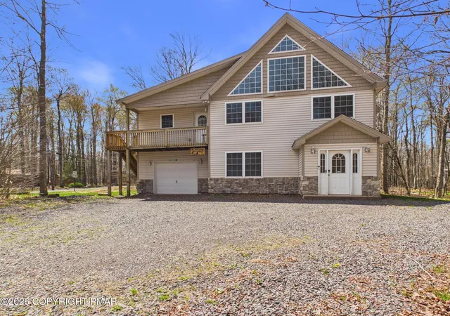 Homes for sale in Pocono Lake, PA | 2087 Lehigh Dr, Pocono Lake, PA 18347 | MLS# PM-140801