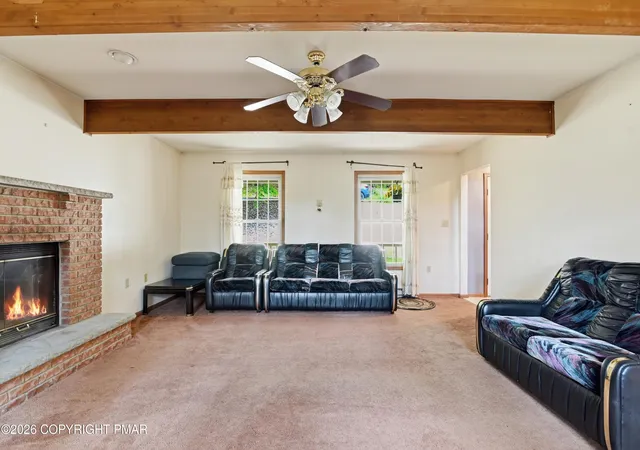 5th image of 2327 Woodcrest Dr, East Stroudsburg, PA 18302 | MLS# PM-141369