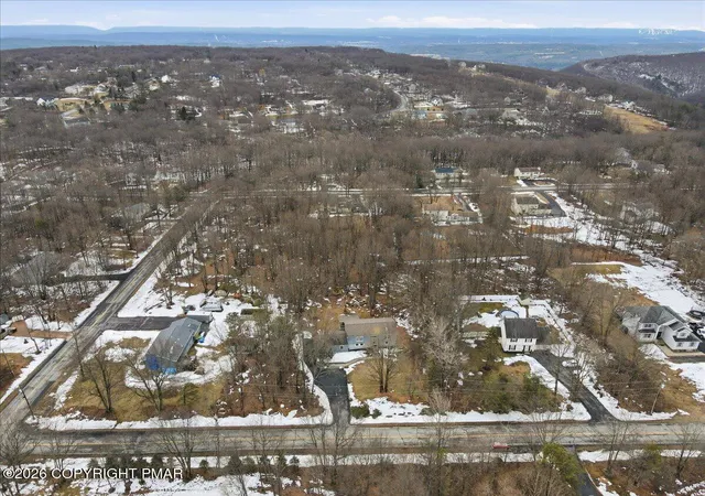 Homes for sale in Blakeslee, PA | 2563 Olympia Ln, Blakeslee, PA 18610 | MLS# PM-140813