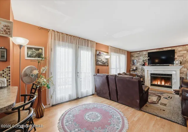 Photo 4 of Single family home for sale at 270 Packanack Dr, Gouldsboro, PA 18424 | MLS# PM-140820 | Listing updated on 2026-07-20