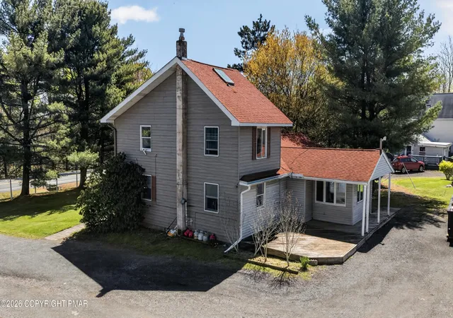 Homes for sale in Blakeslee, PA | 4419 Pennsylvania 115, Blakeslee, PA 18610 | MLS# PM-140890