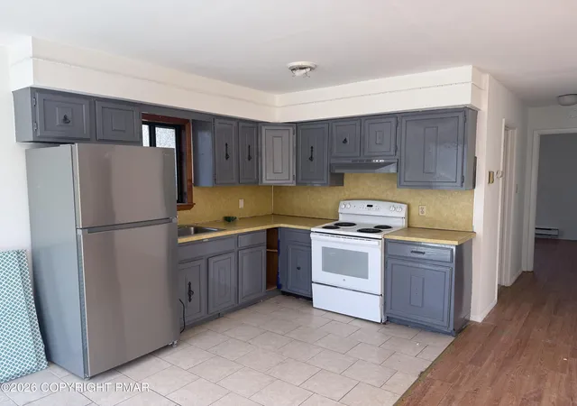 Homes for sale in Tobyhanna, PA | 1666 Marina Dr, Tobyhanna, PA 18466 | MLS# PM-140917