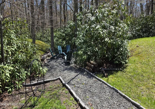 Homes for sale in Tobyhanna, PA | 316 Coach Rd, Tobyhanna, PA 18466 | MLS# PM-140897
