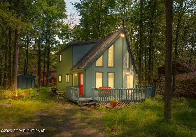 Photo 3 of Single family home for sale at 1113 Wiconisco Dr, Pocono Lake, PA 18347 | MLS# PM-140883 | Listing updated on 2026-09-04