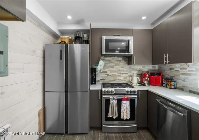 Photo 3 of Single family home for sale at 5009 Woodside Dr, Tobyhanna, PA 18466 | MLS# PM-140884 | Listing updated on 2026-09-29