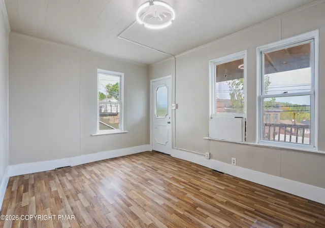 Photo 5 of Single Family Residence at 949 Wyandotte St, Bethlehem, PA 18015 | MLS# PM-140923 |  | Sold on 2026-06-05