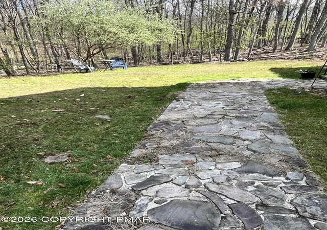 Photo 2 of Sale Pending at 304 Whipporwill Ln, East Stroudsburg, PA 18302 | MLS# PM-140938 | Listing updated on 2026-10-02