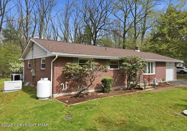 Homes for sale in Bartonsville, PA | 345 Laurel Lake Rd, Bartonsville, PA 18321 | MLS# PM-141041