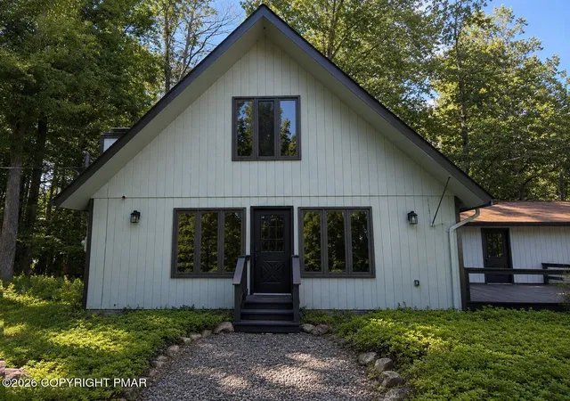 Homes for sale in Pocono Pines, PA | 130 Sweet Briar Rd, Pocono Pines, PA 18350 | MLS# PM-142224