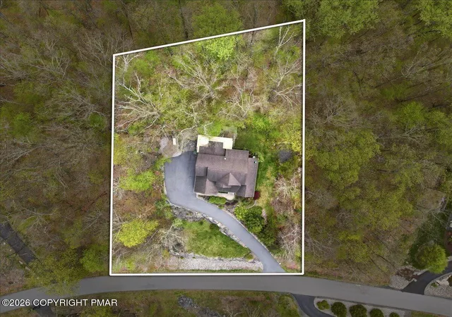 3rd image of 917 Mckinley Wy, East Stroudsburg, PA 18301 | MLS# PM-141127