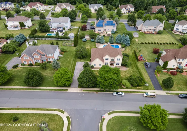 2nd image of 4415 Crosswinds Dr, Easton, PA 18045 | MLS# PM-141171