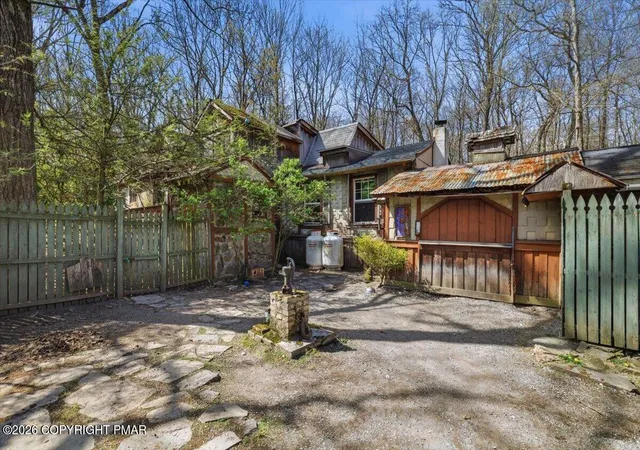 Homes for sale in East Stroudsburg, PA | 3114 Pocono Dr, East Stroudsburg, PA 18302 | MLS# PM-141074