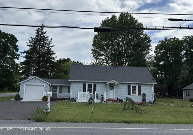 Homes for sale in Stroudsburg, PA | 2165 N 5th St, Stroudsburg, PA 18360 | MLS# PM-141061