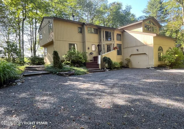 Photo 2 of Single family home for sale at 108 Blackfoot Trl, Pocono Pines, PA 18350 | MLS# PM-141063 | Listing updated on 2026-08-31