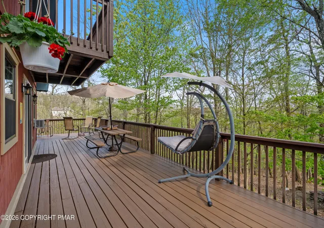 Homes for sale in Saylorsburg, PA | 175 Deer Trail Dr, Saylorsburg, PA 18353 | MLS# PM-141108