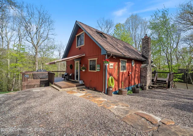 Homes for sale in Saylorsburg, PA | 175 Deer Trail Dr, Saylorsburg, PA 18353 | MLS# PM-141108