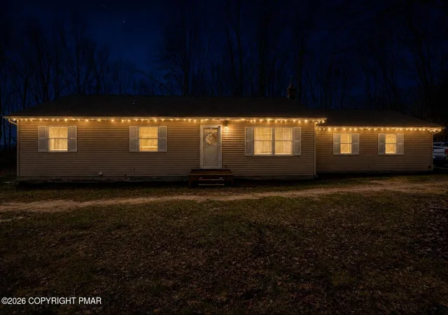 Photo 3 of Single Family Residence at 152 Mount Jefferson Dr, Effort, PA 18330 | MLS# PM-141129 |  | Sold on 2026-07-10