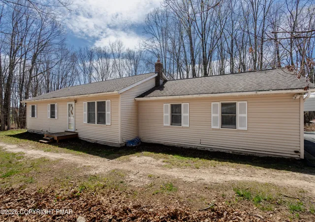 Photo 2 of Single Family Residence at 152 Mount Jefferson Dr, Effort, PA 18330 | MLS# PM-141129 |  | Sold on 2026-07-10