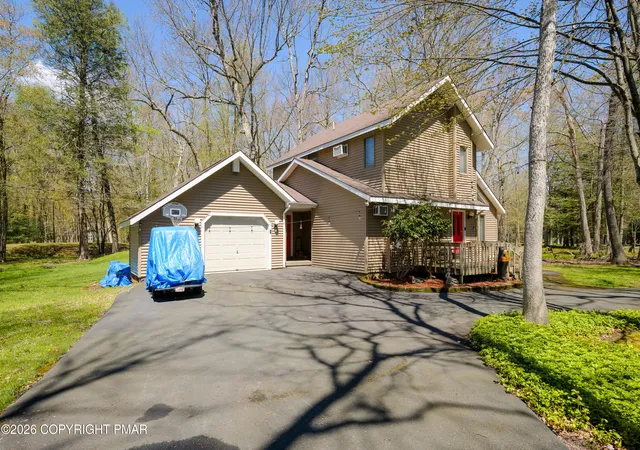 3rd image of 143 Longfellow Cir, Albrightsville, PA 18210 | MLS# PM-141133