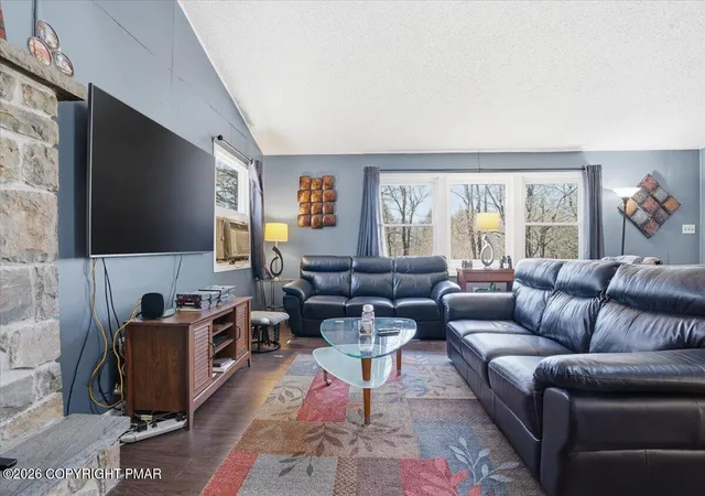 Photo 5 of Single family home for sale at 1330 Hilltop Dr, Long Pond, PA 18334 | MLS# PM-141261 | Listing updated on 2026-08-31