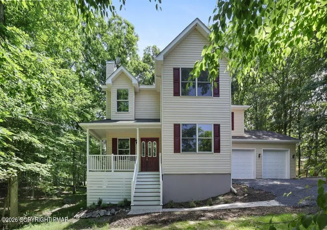 Photo 3 of Single family home for sale at 320 Canterbury Rd, Bushkill, PA 18324 | MLS# PM-141181 | Listing updated on 2026-08-22
