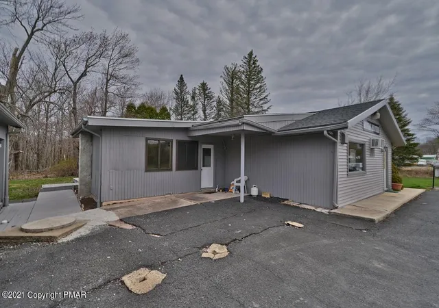 Photo 2 of House for sale at 113 Ward Ave, Mount Pocono, PA 18344 | MLS# PM-141203 | Listing updated on 2026-05-12