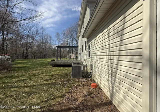 Homes for sale in Long Pond, PA | 155 Saw Mill Rd, Long Pond, PA 18334 | MLS# PM-141399